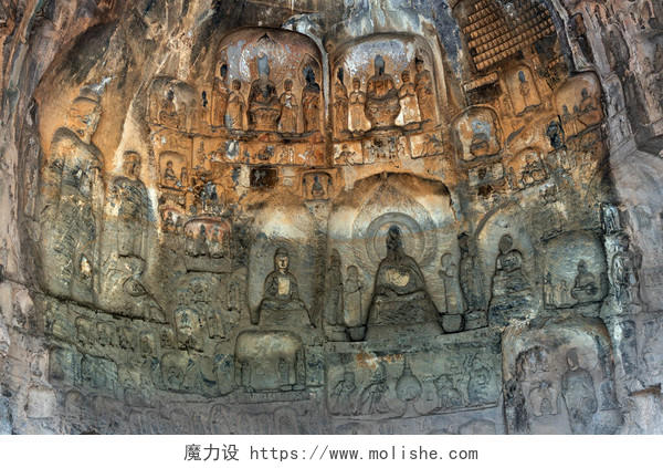 具有佛像的龙门石窟洛阳旅游